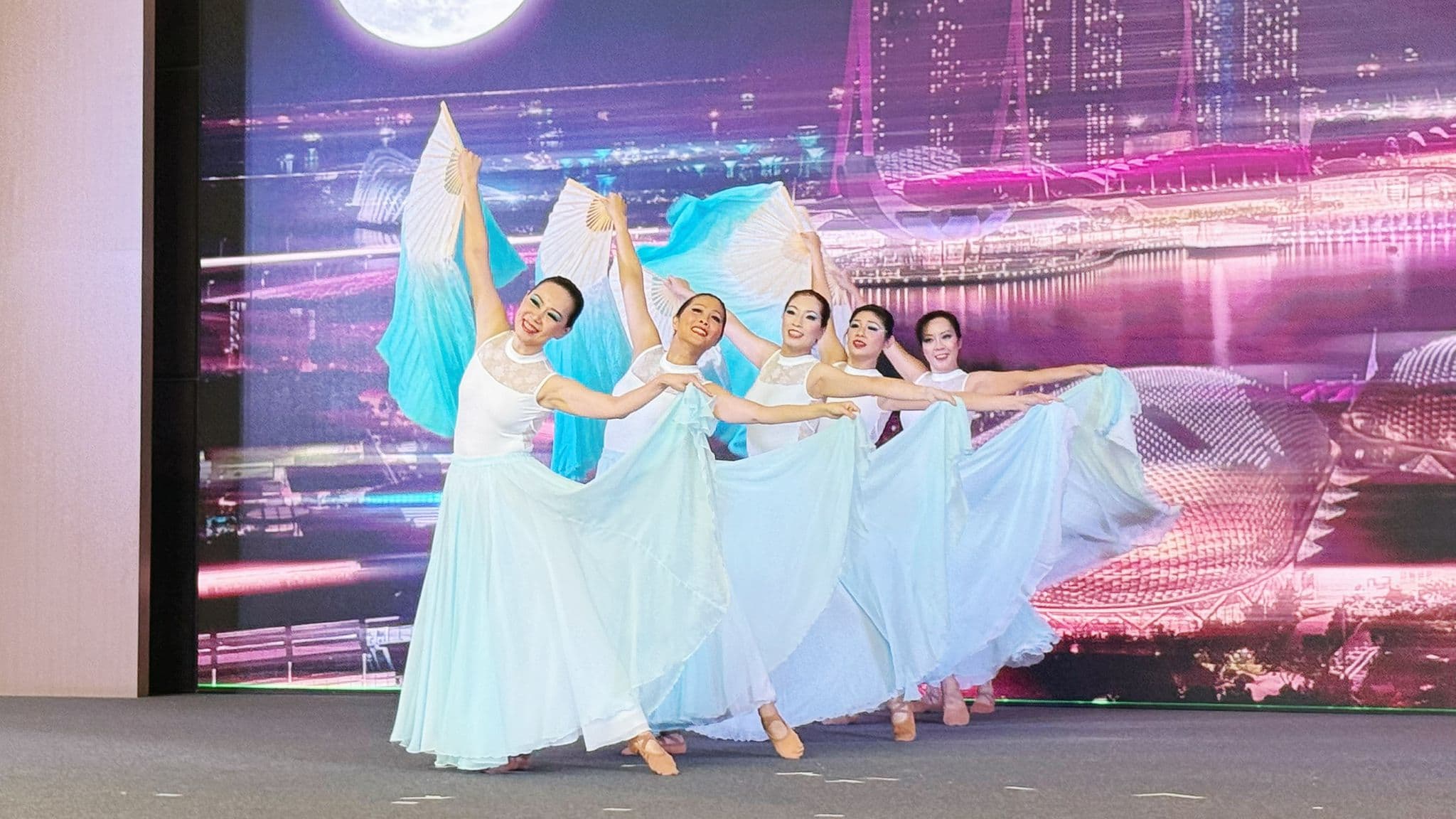 Community performance 5